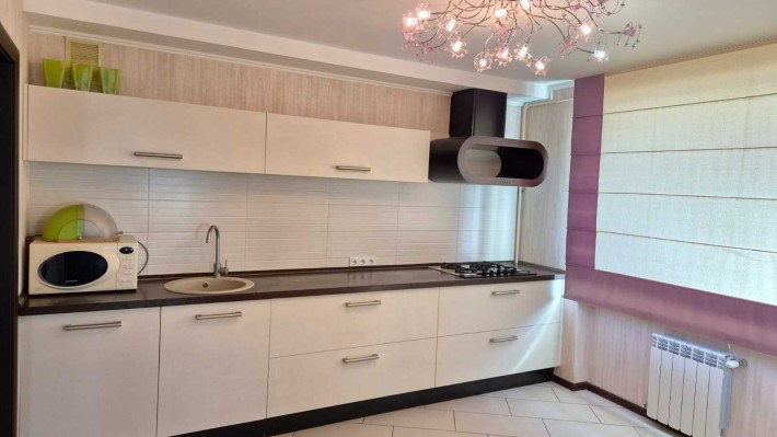 Здам в оренду 2к кв. у новобудові в центрі міста, вул. Шевченка 11 - фото 1