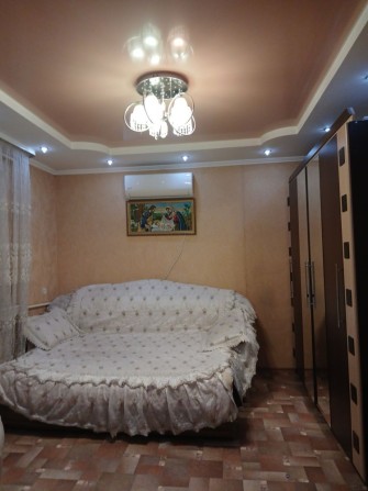 Здам 2 ну квартиру поруч з центром - фото 1