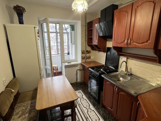 Здам в оренду квартиру в хорошій локаціі Шептицький