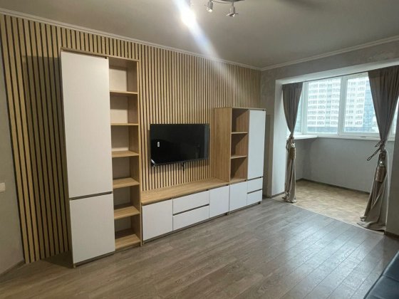 Оренда Озерна Новобудова ЖК Барви Хмельницкий