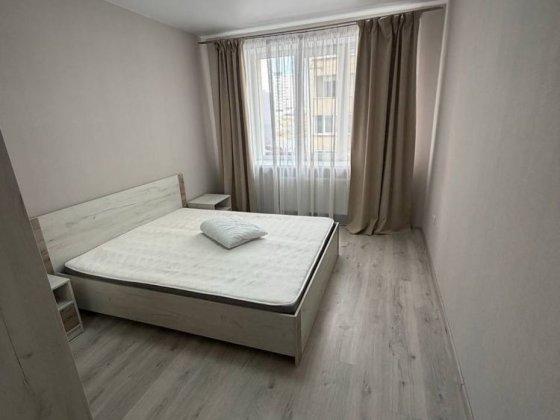 Оренда 2к квартири Озерна