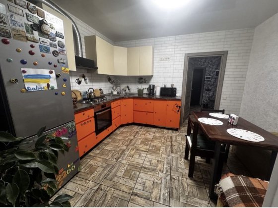 Оренда . 2к квартира , Дніпровська Брама . 72м . Слобожанське