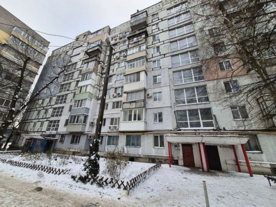 В продаже квартира район 12 Квартал ,Гладкова