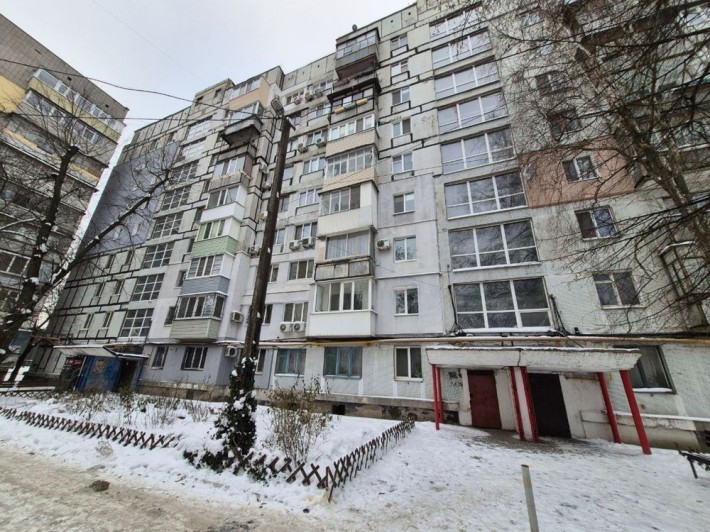 В продаже квартира район 12 Квартал ,Гладкова - фото 1