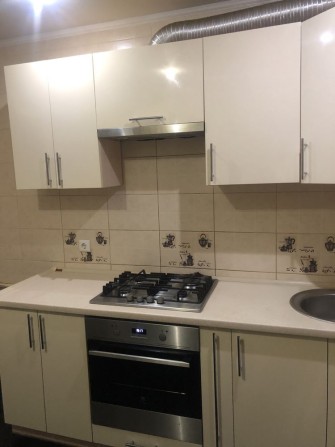 Продам 2х кімн на Шкільному - фото 1