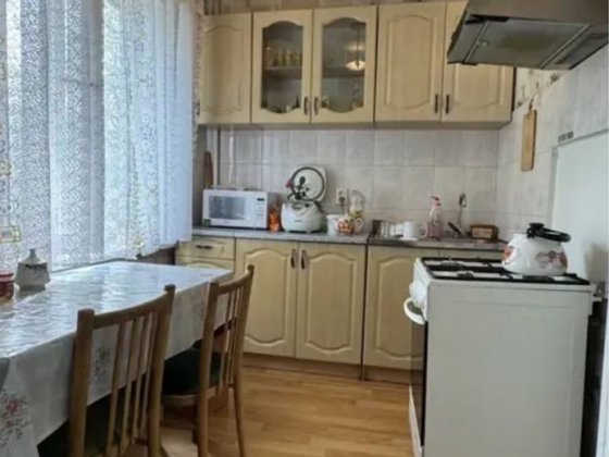 продаж 2кім квартири на зеленій Львов