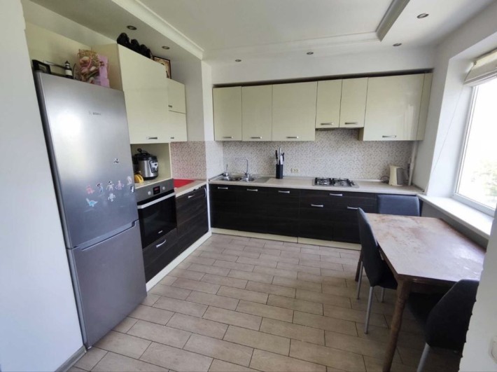 Продам 3 ком Победа, Перемога, Гос программы да! - фото 1