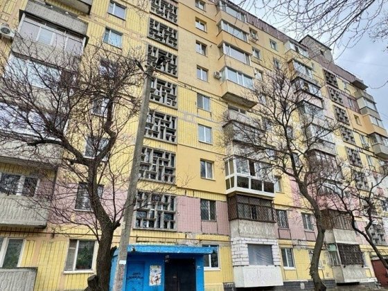 Продам 2 комнатную квартиру в самом сердце Левобережного 3. Дніпро