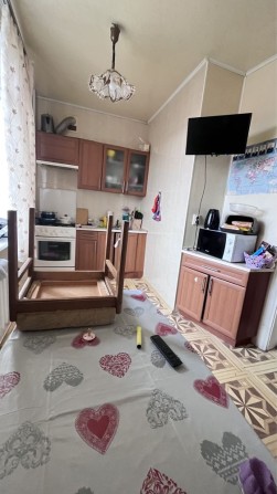 Продаю 3-х комнатную квартиру в центре - фото 1