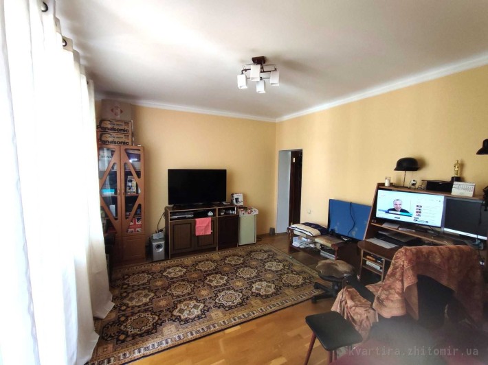 №:14029 — 2-к квартира, Центр, В.Бердичівська, 45 м², 3/3 пов., цегла - фото 1