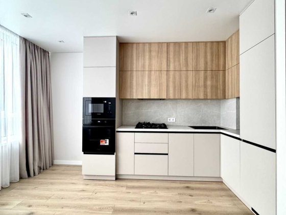 Продаж дизайнерської квартири 52 м² в центрі Львова на Батуринській Львов