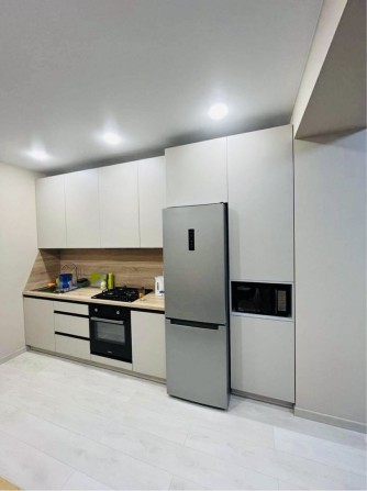 Шикарная 1 комнатная  квартира в ЖК Александровский 1 - фото 1