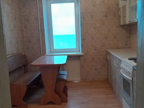 Продається 2-кімнатна квартира від власника пр миру 72 Миколаїв