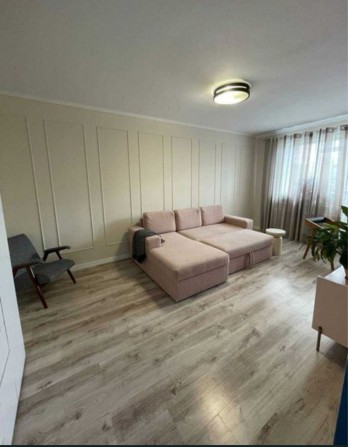 Продам гарну 2 кімнатну квартиру з ремонтом на Ковалівці 2/9 - фото 1