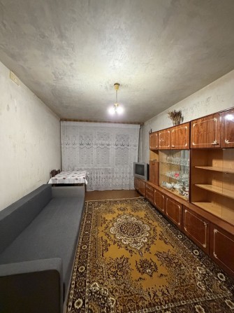 Навпроти ТРЦ «ГЛОБАЛ» продаж двокімнатноїквартири - фото 1