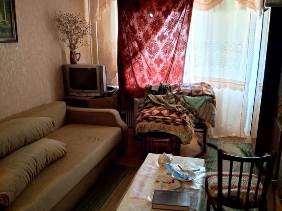 1 комнатная квартира на 12-ом квартале, ул. Ермоловой Днепр