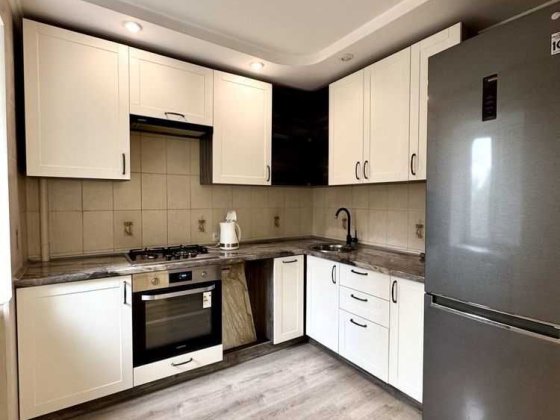 Продается 2-х комн. квартира на Правом берегу, район 9-й Горбольницы Запорожье