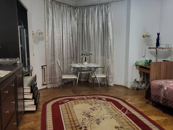 Продаж трикімнатної квартири буд.люкс по вул.Вітовського Львов