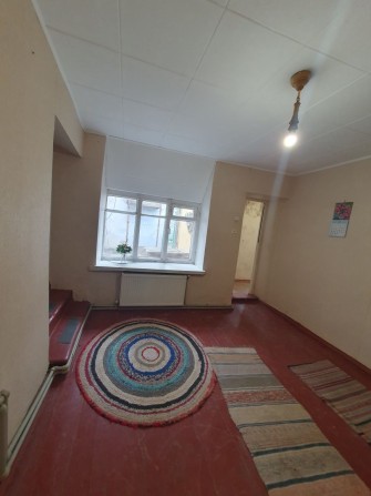 Продаётся 3-х комн.кв-ра. 2-я Военная. Центр. - фото 1