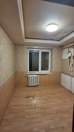 Продам 2к квартиру в центрі - фото 1