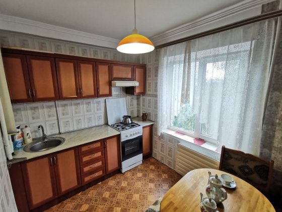 3-х кімнатна квартира вулиця Сорочинська 18 Запоріжжя