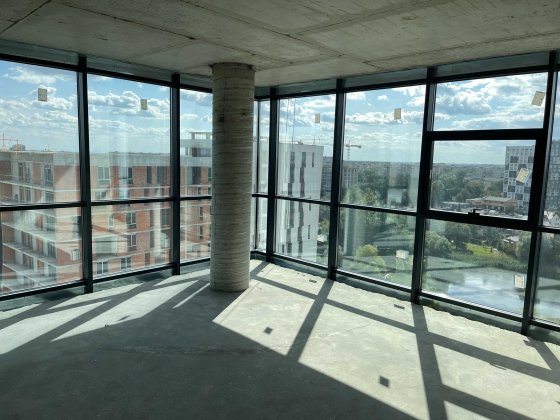 Продаж трикімнатної квартири з виглядом на озеро ЖК Національний Львов