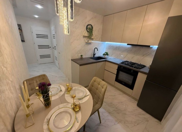 Продаю новую 2квартиру Центр - фото 1