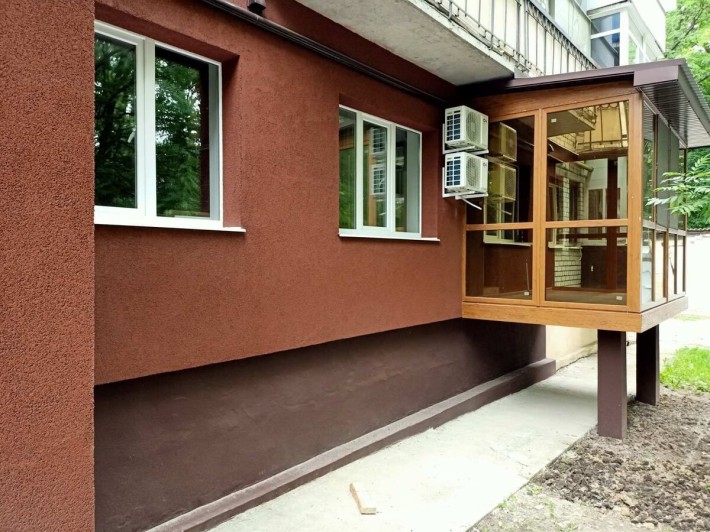 Продам 3-кімнатну квартиру 100 м² з євроремонтом - фото 1
