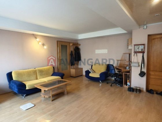 2-кімнатна квартира у центрі Бородинського мкрн Запорожье