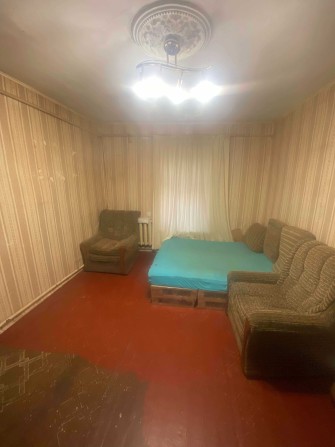 Срочно! 1-комнатная в центре, низкая цена - фото 1