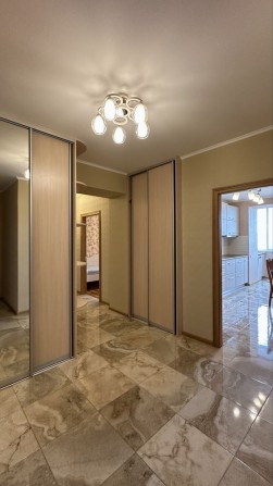 Продаж трикімнатноі 97 кв.м. з ремонтом і меблями біля м.Позняки без % - фото 1