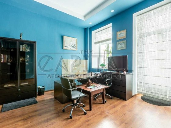 Продаж квартири, Центр, пров. Козловського, висота стелі 3.8м, 3х кім Київ