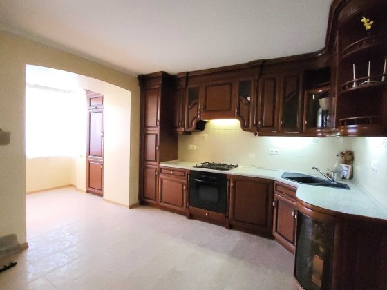 Продається квартира, спецпроект "теплий дім", вул. Драгоманова 17 Киев