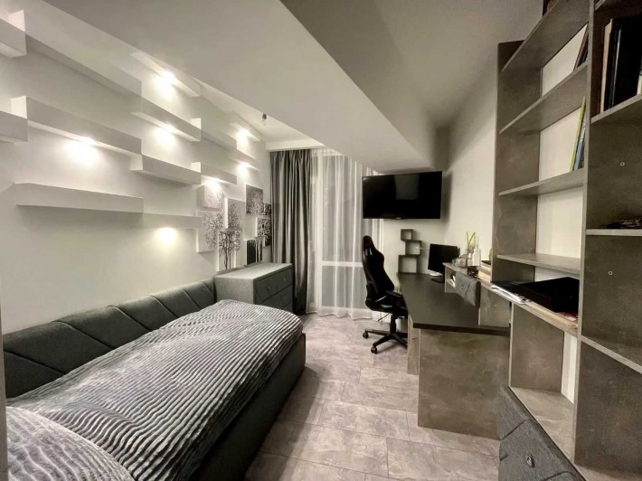 Вигідно!Топ локація! квартира із зимовим садом.Поділ.Новобудова.Метро! - фото 1