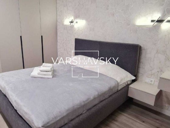 Продаж однокімнатної квартири Гарний і новий ремонт! ЖК Варшавський 2