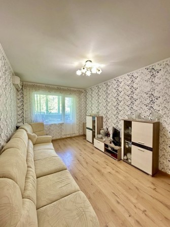 Продаж 2х кім квартири біля метро - фото 1