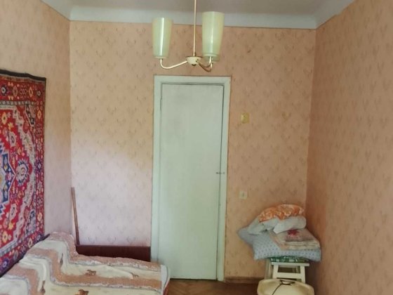 Продам 2кімнатну суміжну  вул.Ружинська 11 ( Піка) 3\5ц.