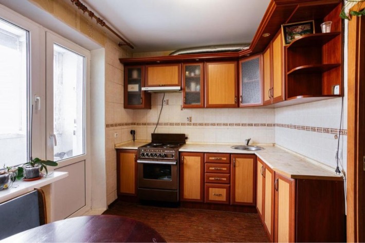 Продається 3к Ушакова 16 Академ - фото 1