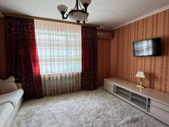 Продаж 2-кімнатної квартири 54 м² вул. Борщагівська