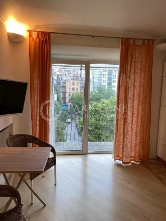 Продаж 1К квартири Гетьмана Скоропадського Толстого Льва 51/102. - фото 1