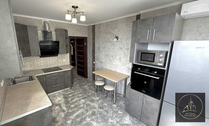 Продається 1-кімнатна квартира з видом на парк у Києві! Без комісії! - фото 1