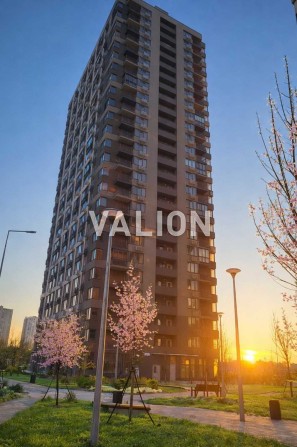 Продаж 1-ої квартири 44м2 Родини Кристерів 14 Б в ЖК «Варшавський-3» - фото 1