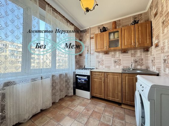 Продаж 1к квартири вул. Жмеринська 18,пору з парком Киев