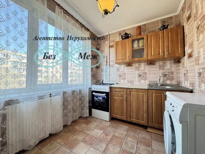 Продаж 1к квартири вул. Жмеринська 18,пору з парком - фото 1