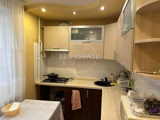 Продам 2 к квартиру Зодчих 26 Борщагівка м Житомирська 10 хв