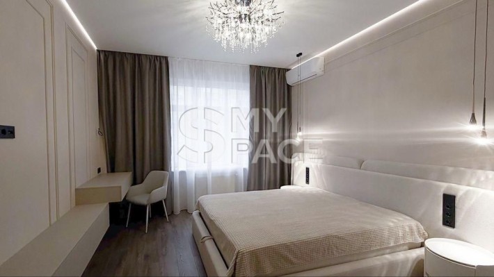 вул. Антоновича,(В. Васильківська, К. Малевича) Палац Україна - фото 1