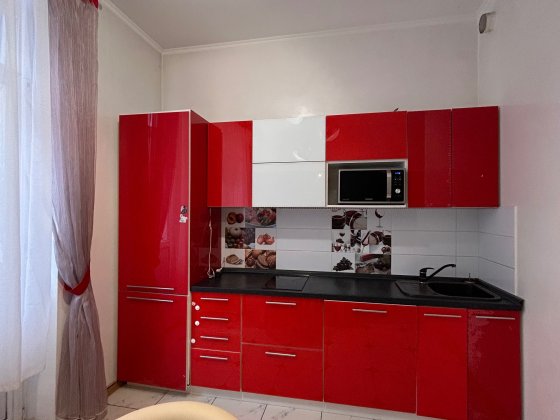 Без комісії, 103 кВ.м, три кімнати, меблі, техніка, три балкони Киев