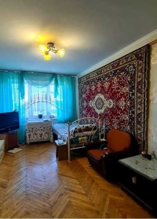 Продаж 3-кім квартири Олега Мудрака (Наумова )23в  метро Академгородок - фото 1