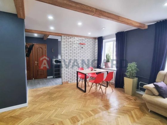 3 кімнатна, Святошинський, Розумовського 12 а Київ