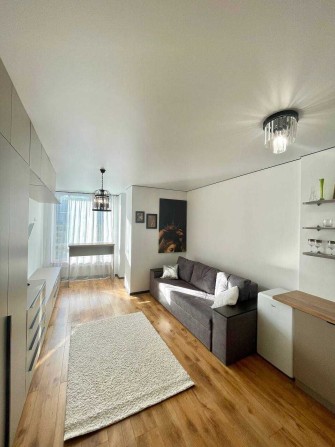 1-кім Кадетський Гай, 10 ЖК Медовий Солом'янський р-н, ГЕНЕРАТОР - фото 1